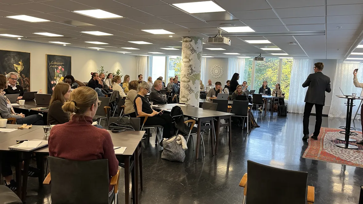 Konferens på Klara Konferens i Stockholm, Smarta elnät för kloka människor - forskning och praktik möttes.